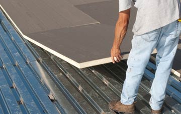 benefits of insulating Sarn flat roofing
